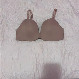 A Auden maternity bra